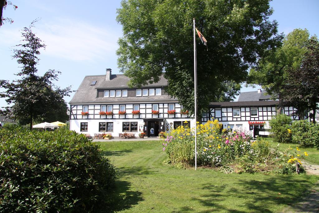 Ferienwohnungen Landgasthof Gilsbach Winterberg Esterno foto