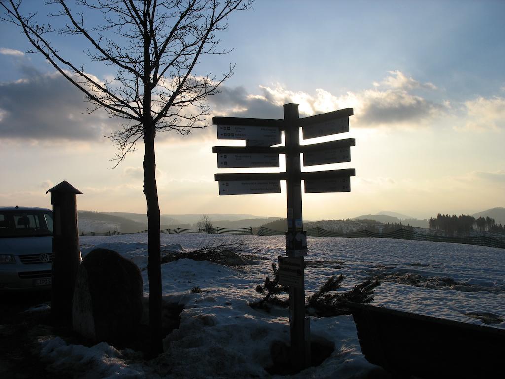 Ferienwohnungen Landgasthof Gilsbach Winterberg Esterno foto