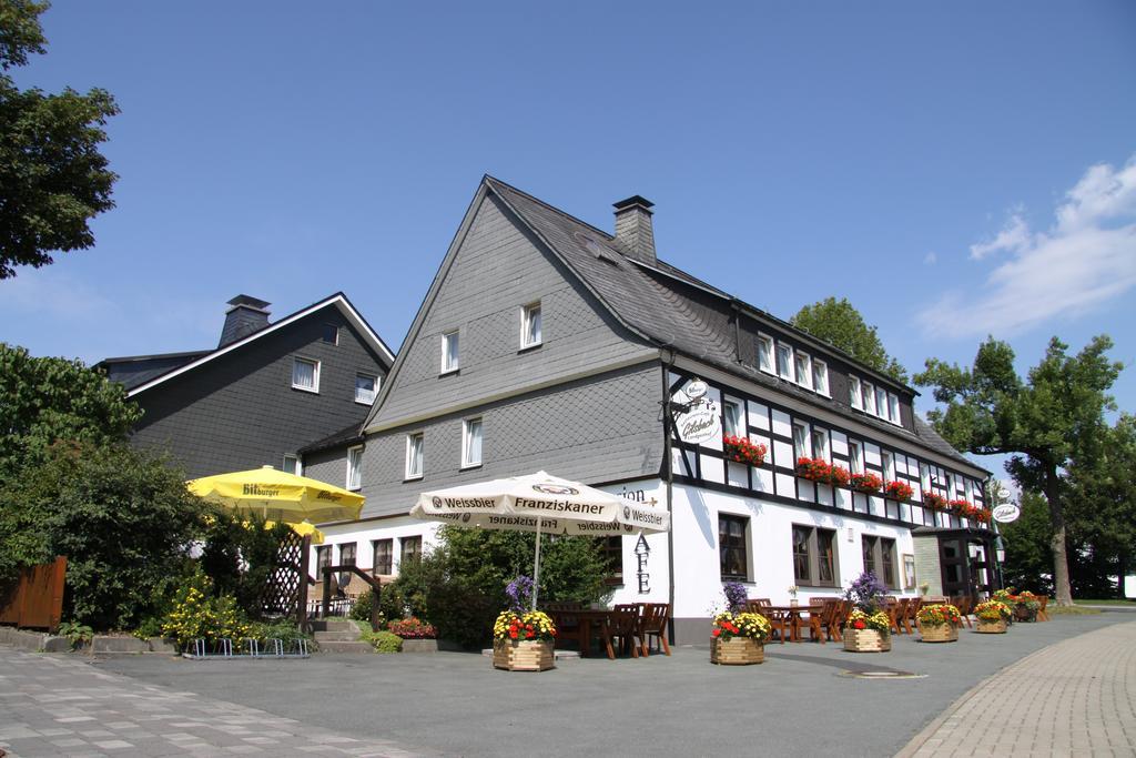 Ferienwohnungen Landgasthof Gilsbach Winterberg Esterno foto